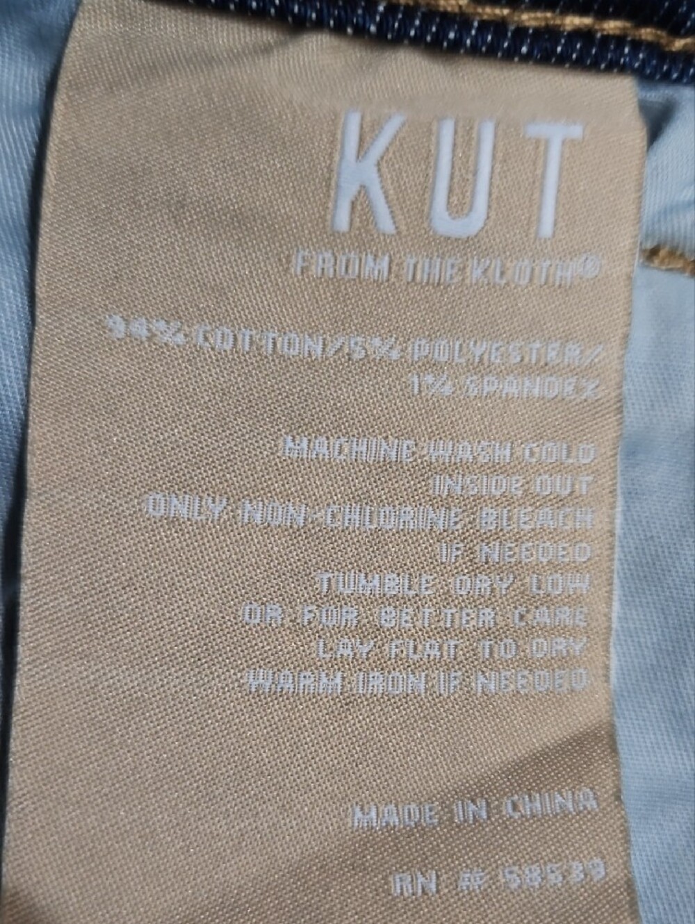 KUT from the Kloth Catherine Rolled-Cuff Boyfriend Denim Short New Size 14 - Picture 8 of 8